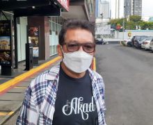 Syok Mendengar Eeng Saptahadi Meninggal Dunia, Mathias Muchus: Sudah Habis Air Mata Saya - JPNN.com