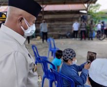 Usai Mengumandangkan Azan di Makam Ibunda, Arga Dapat Panggilan Video Presiden Jokowi - JPNN.com