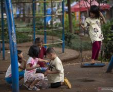 Reni Astuti Minta Pemkot Surabaya Memperhatikan Nasib Anak Yatim Terdampak Pandemi Covid-19 - JPNN.com