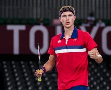 Peraih Emas Tokyo 2020 Viktor Axelsen Beri Apresiasi kepada Chen Long dan Anthony Ginting - JPNN.com