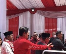 Pramono-Rano Ditemani Ahok saat Mendaftar ke KPU DKI - JPNN.com