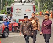 Dipanggil Prabowo ke Kertanegara, Cak Imin Tersenyum Lebar - JPNN.com