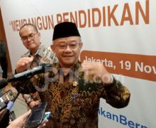 Pernyataan Terbaru Mendikdasmen Abdul Mu'ti soal Kenaikan Gaji, Honorer Bisa Senang - JPNN.com