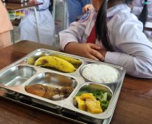 Dinas Pendidikan Berharap Makan Bergizi Gratis Kurangi Siswa Jajan Sembarangan - JPNN.com