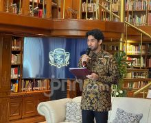 Reza Rahadian Mengajak Publik untuk Mengunjungi Wisma Habibie & Ainun - JPNN.com