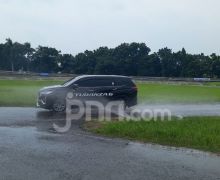 Menguji Ketangguhan Ban Bridgestone Turanza 6, Lebih Senyap - JPNN.com