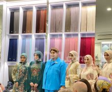 Tren Busana Lebaran 2025, Ivan Gunawan Hadirkan Kingdom of Love - JPNN.com