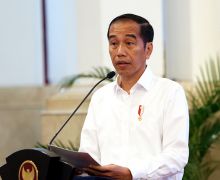 Pujian Jokowi untuk Studi Hasto atas Pemikiran Geopolitik Bung Karno - JPNN.com