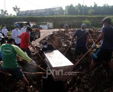 Kasus Covid-19 Meroket, Ratusan Jenazah Dimakamkan Selama Sepekan Terakhir - JPNN.com