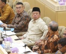 Menteri Nusron Sudah Cabut 50 Sertifikat Pagar Laut dan Bakal Tambah Lagi - JPNN.com