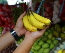8 Khasiat Rutin Makan Pisang, Bikin Deretan Penyakit Ini Ogah Mendekat - JPNN.com