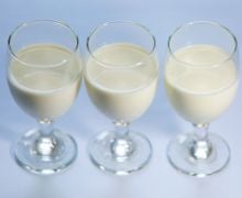 4 Manfaat Minum Susu Campur Merica, Bikin Flu Ambyar - JPNN.com