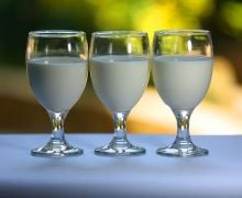3 Manfaat Rutin Minum Susu Campur Kunyit, Silakan Dicoba - JPNN.com