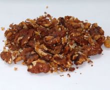 Waspada, Ini 3 Bahaya Makan Kacang Kenari Berlebihan untuk Kesehatan - JPNN.com