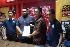 Lolos ke Semifinal, Pusamania Panen Sponsor - JPNN.com