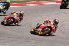 Vinales Jatuh, Marquez Juara, Rossi Pimpin Klasemen - JPNN.com