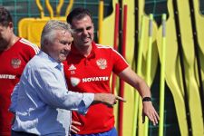 Guus Hiddink Resmi Pamit dari Dunia Sepak Bola - JPNN.com