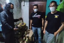 Anak Buah AKP Udiyanto Menyatroni Warung Kelontong di Majalengka, Pemiliknya Kaget, Waduh - JPNN.com