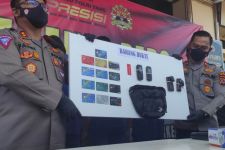 Waspadalah, Begini Cara Komplotan Pembobol ATM di Cirebon Bekerja - JPNN.com