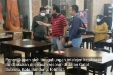 Buron 15 Tahun, Aryo Santigi Budihanto Ditangkap Tim Interlijen di Restoran, Lihat - JPNN.com