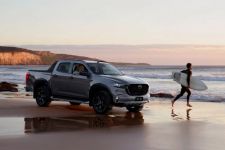 Gandeng Isuzu, Mazda Hadirkan BT-50 Varian Diesel - JPNN.com