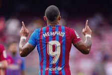 Barcelona Kehabisan Bensin, Memphis Depay Menyesal Tinggalkan Lyon? - JPNN.com