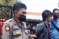 Habis Bayar Angkot, Ari Jambret Ponsel Penumpang Sebelah Sopir - JPNN.com Jatim