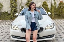 Influencer Cantik Ini Doyan Memodifikasi Mobil Mewah, Keren! - JPNN.com