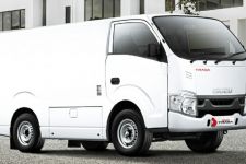 Isuzu Meluncurkan Traga Blind Van untuk Memenuhi Kebutuhan Pengusaha Logistik - JPNN.com