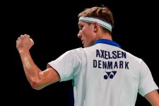 Rekor Gila Viktor Axelsen di Denmark Open 2021, Kento Momota Kian Terpojok - JPNN.com