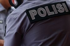 Polisi Coba Menembak Buronan, Pelurunya Malah Menembus Punggung Mak-Mak, Ya Ampun! - JPNN.com Kaltim