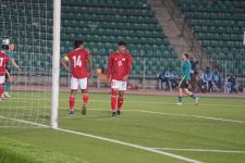 Babak Pertama Timnas Indonesia U-23 vs Australia: Gol Patrick Wood Bikin Garuda Muda Tertinggal - JPNN.com