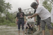 Lewat Cara ini, Sahabat Ganjar Bantu Masyarakat Sekitar Sungai Serayu - JPNN.com