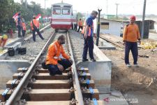 39 Titik Jalur KA Daop Bandung Rawan Longsor-Amblas Saat Musim Hujan - JPNN.com