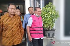 Mantan Bupati Kupang Ditahan, Ini Kasusnya - JPNN.com