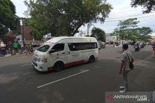 Tiba di Pendopo Rumah Dinas, Jenazah Wali Kota Bandung Disambut Suasana Haru - JPNN.com