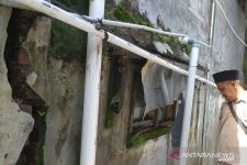 Puluhan Rumah di Kampung Nyalindung Rusak Akibat Pergerakan Tanah - JPNN.com Jabar