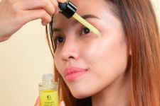 Ini Cara Pakai Serum Vitamin C yang Bikin Kulit Glowing dan Awet Muda - JPNN.com