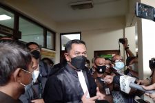 Terungkap, Herry Wirawan Sekap 13 Santriwati yang Dinodai Agar Tidak Lapor Polisi - JPNN.com