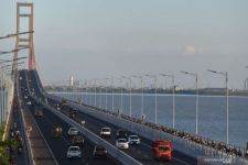 Jembatan Suramadu Ditutup Jelang Malam Pergantian Tahun Baru 2023, Catat Jamnya - JPNN.com Jatim