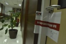 KPK Datang, Pj Wali Kota Yogyakarta Sumadi Kaget, Ruangannya Disegel - JPNN.com Jogja