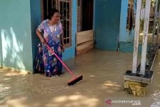 Sungai Ciberes Meluap, Ratusan Rumah Terendam Banjir - JPNN.com