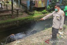 Penjambret yang Dibakar Massa di Palembang Ternyata Masih Hidup - JPNN.com