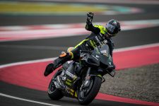 Resmi, Adik Valentino Rossi Jadi Suksesor Marc Marquez di Repsol Honda - JPNN.com