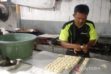 Minyak Goreng Langka, Curhat Pelaku UMKM Banda Aceh Menyesakkan - JPNN.com