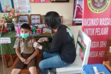 Binda Sulut Lanjutkan Vaksinasi Massal dengan Target Anak dan Lansia - JPNN.com