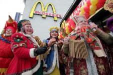 Putin Serbu Ukraina, Warga Rusia Dihukum Hidup Tanpa McDonald's dan Coca Cola - JPNN.com