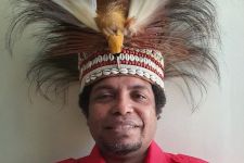 Tokoh Adat Fakfak: Kami Mendukung Mervin Komber dan Uswanas pada Pemilu 2024 - JPNN.com Papua