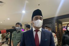 Anies Diprotes Karena Tidak Menghadiri Rapat Paripurna, Riza Patria Memberikan Pembelaan - JPNN.com