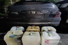 Honda Jazz dengan Tangki Dimodifikasi Terbakar Saat Mengisi BBM di SPBU, Polisi Bergerak - JPNN.com